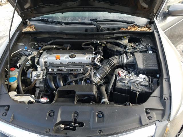 Photo 6 VIN: 1HGCP2F89BA003401 - HONDA ACCORD EXL 