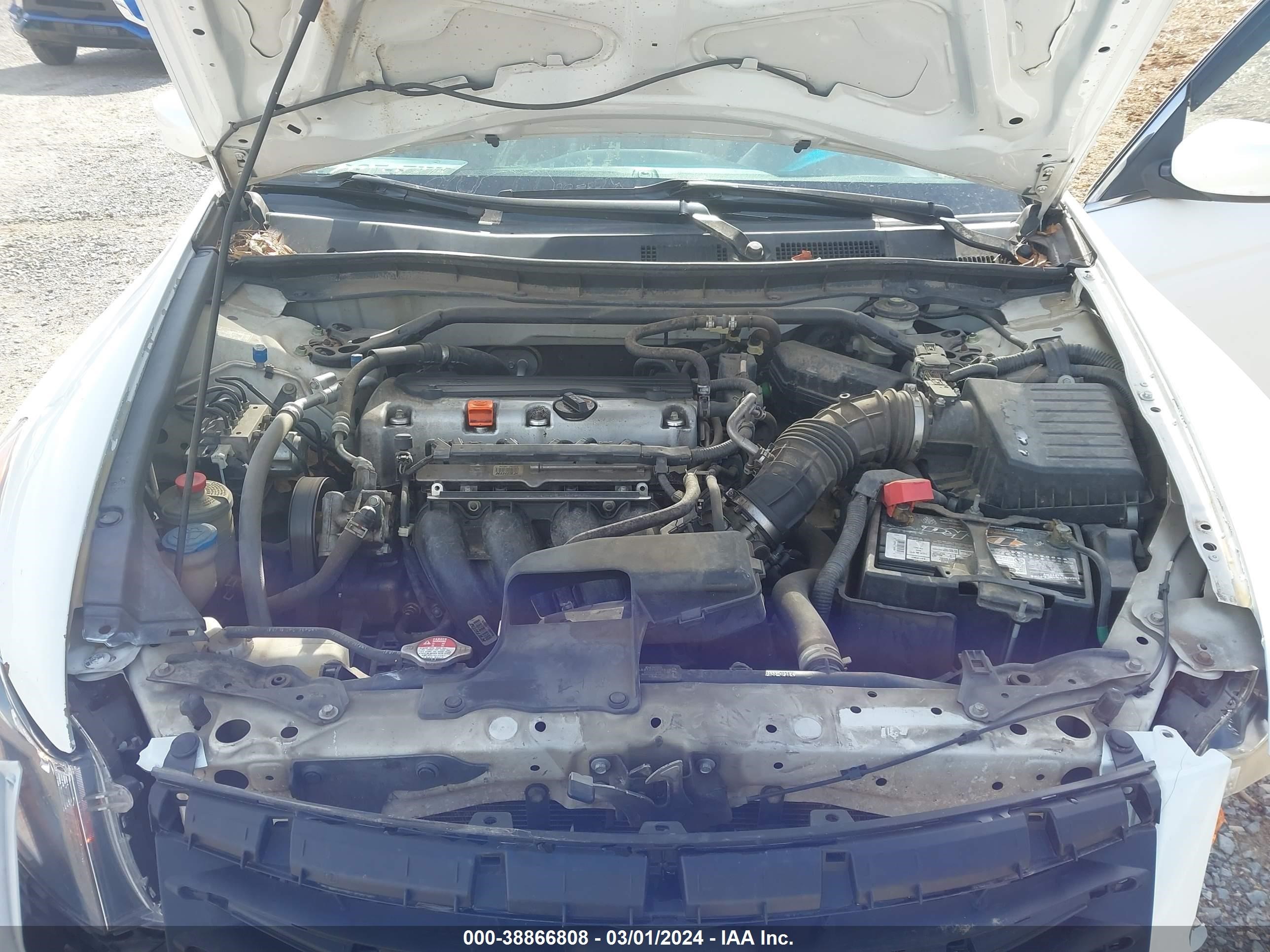 Photo 9 VIN: 1HGCP2F89BA086926 - HONDA ACCORD 