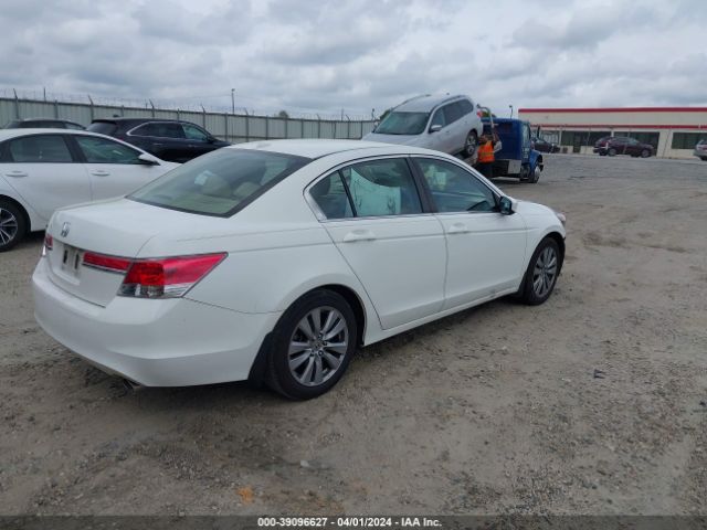 Photo 3 VIN: 1HGCP2F89CA186381 - HONDA ACCORD 