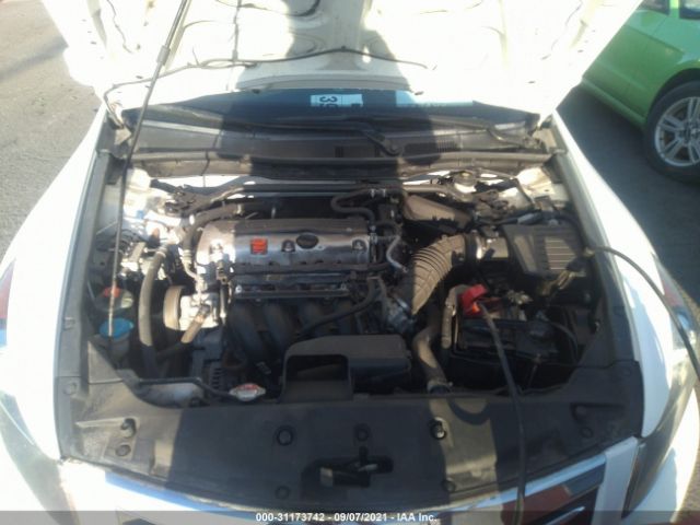 Photo 9 VIN: 1HGCP2F89CA204068 - HONDA ACCORD SDN 