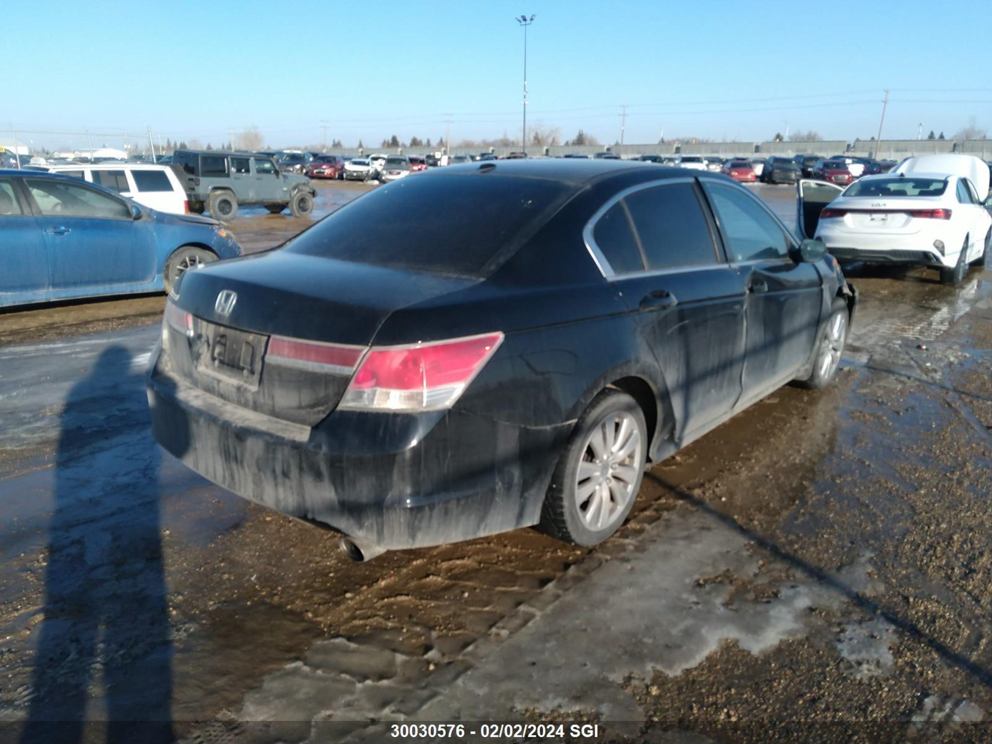 Photo 3 VIN: 1HGCP2F89CA800376 - HONDA ACCORD 