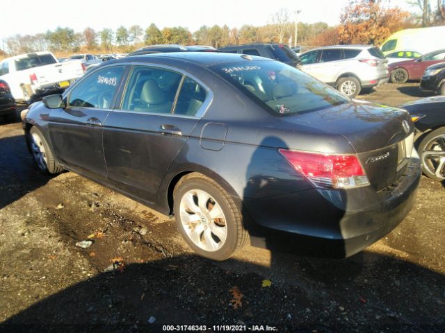 Photo 2 VIN: 1HGCP2F8XAA018052 - HONDA ACCORD SDN 