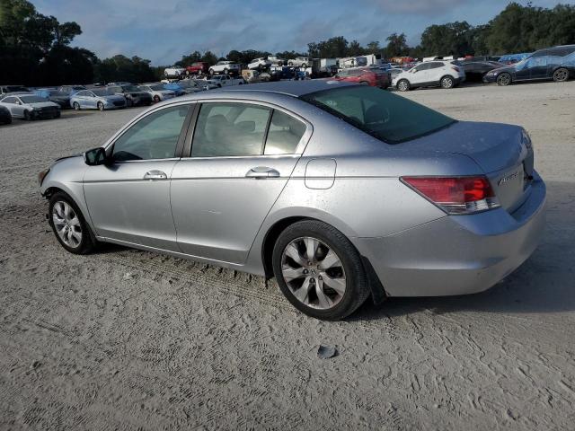 Photo 1 VIN: 1HGCP2F8XAA033781 - HONDA ACCORD EXL 