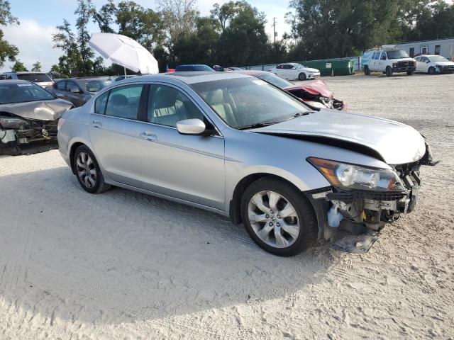 Photo 3 VIN: 1HGCP2F8XAA033781 - HONDA ACCORD EXL 