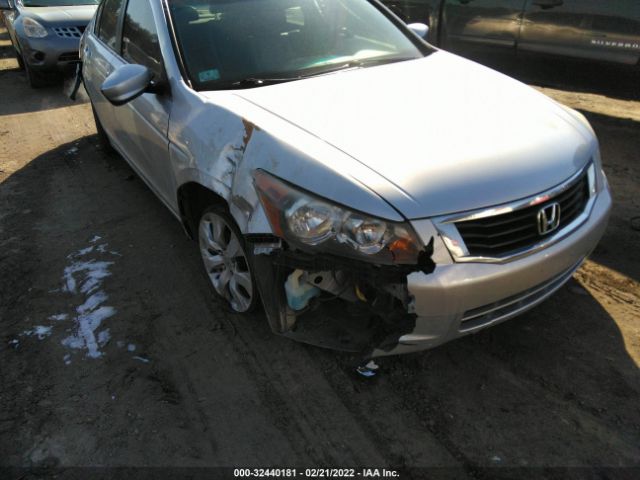 Photo 5 VIN: 1HGCP2F8XAA062391 - HONDA ACCORD SDN 