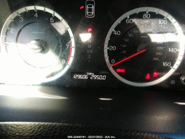 Photo 6 VIN: 1HGCP2F8XAA062391 - HONDA ACCORD SDN 