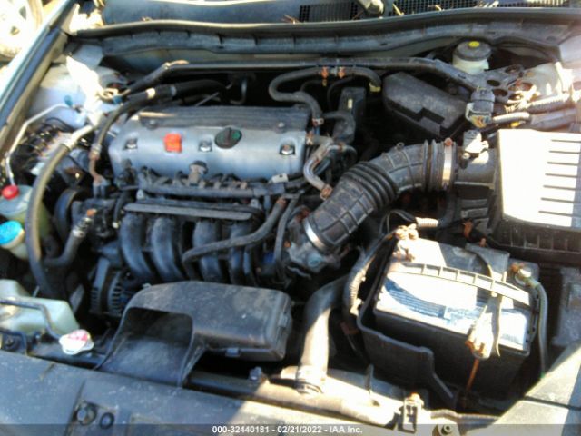 Photo 9 VIN: 1HGCP2F8XAA062391 - HONDA ACCORD SDN 