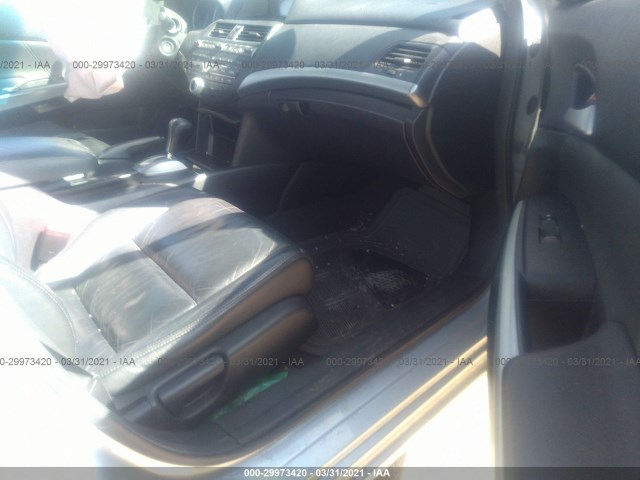 Photo 4 VIN: 1HGCP2F8XAA080938 - HONDA ACCORD SDN 