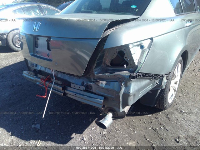 Photo 5 VIN: 1HGCP2F8XAA089137 - HONDA ACCORD SDN 