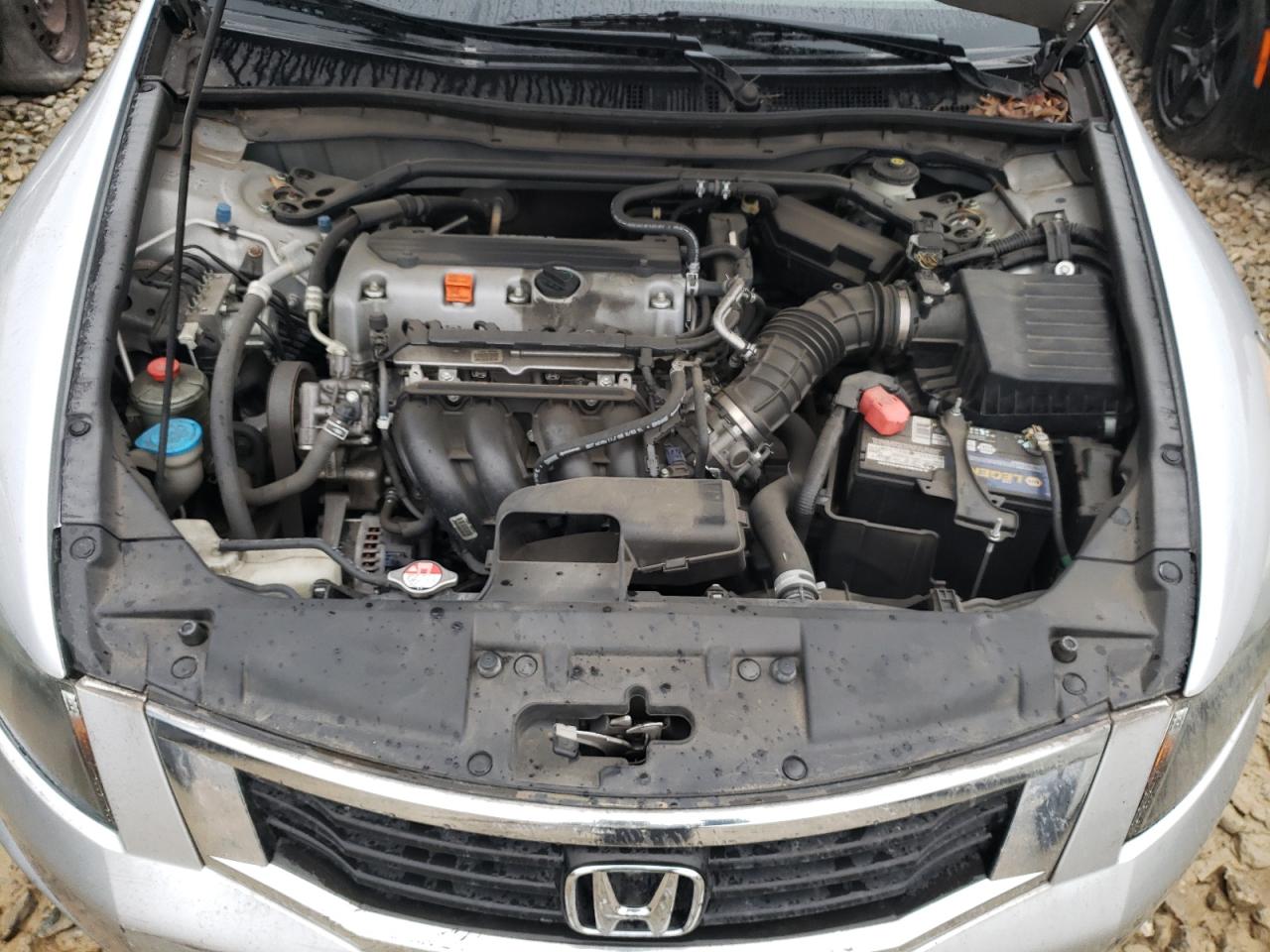 Photo 10 VIN: 1HGCP2F8XAA122587 - HONDA ACCORD 