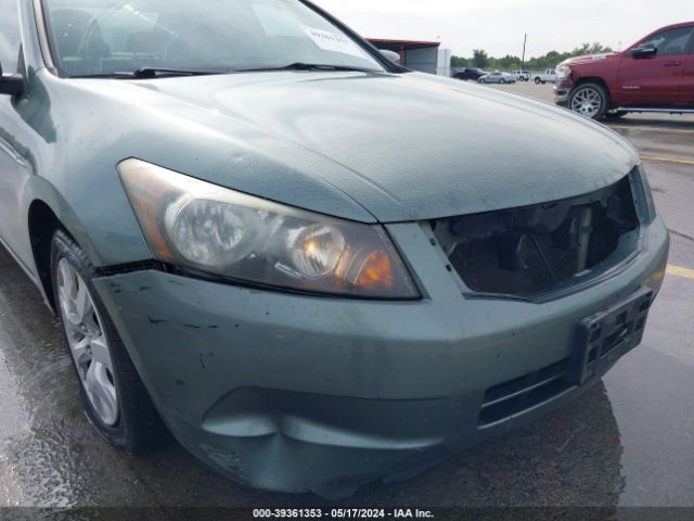 Photo 5 VIN: 1HGCP2F8XAA132231 - HONDA ACCORD 