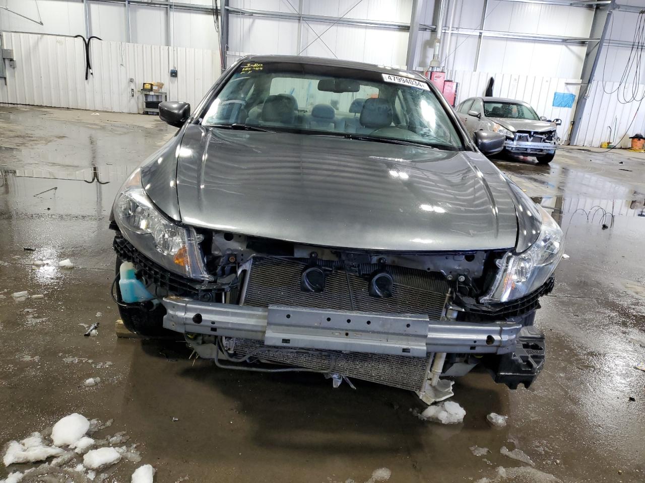 Photo 4 VIN: 1HGCP2F8XAA158697 - HONDA ACCORD 