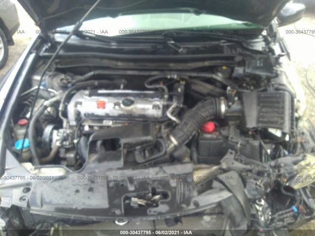 Photo 9 VIN: 1HGCP2F8XAA180571 - HONDA ACCORD SDN 