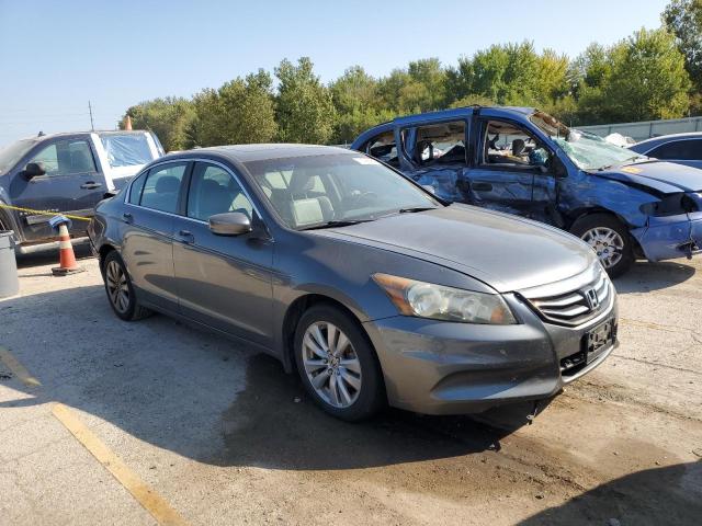 Photo 3 VIN: 1HGCP2F8XBA046144 - HONDA ACCORD EXL 