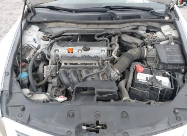 Photo 9 VIN: 1HGCP2F8XBA058651 - HONDA ACCORD 