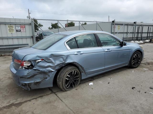 Photo 2 VIN: 1HGCP2F8XBA088555 - HONDA ACCORD 