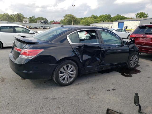 Photo 2 VIN: 1HGCP2F8XBA113633 - HONDA ACCORD EXL 