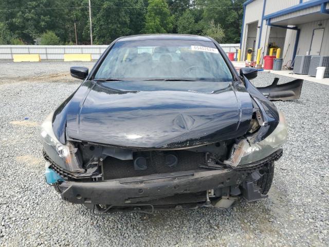 Photo 4 VIN: 1HGCP2F8XBA137771 - HONDA ACCORD 