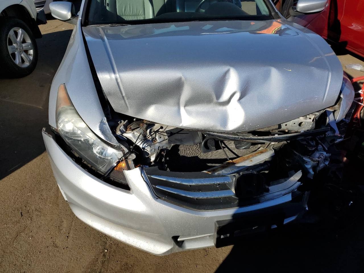 Photo 10 VIN: 1HGCP2F8XCA153650 - HONDA ACCORD 