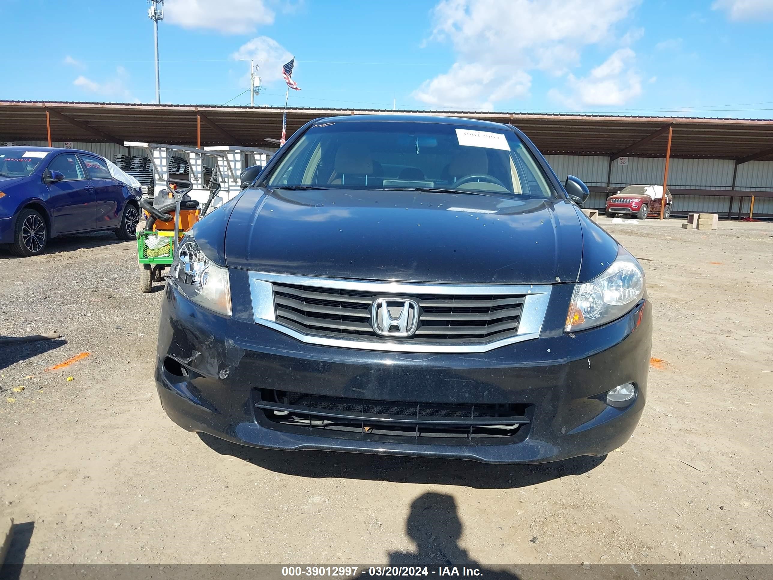 Photo 11 VIN: 1HGCP36709A003536 - HONDA ACCORD 