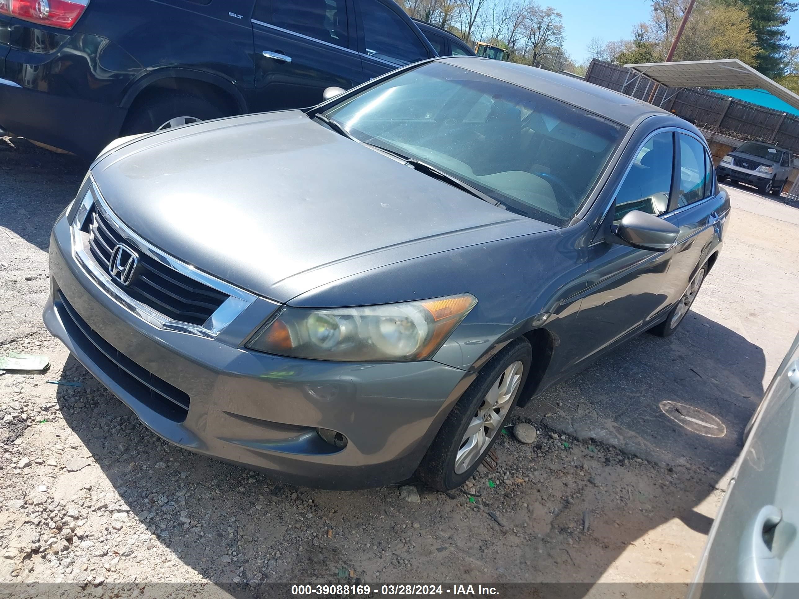 Photo 1 VIN: 1HGCP36768A009436 - HONDA ACCORD 