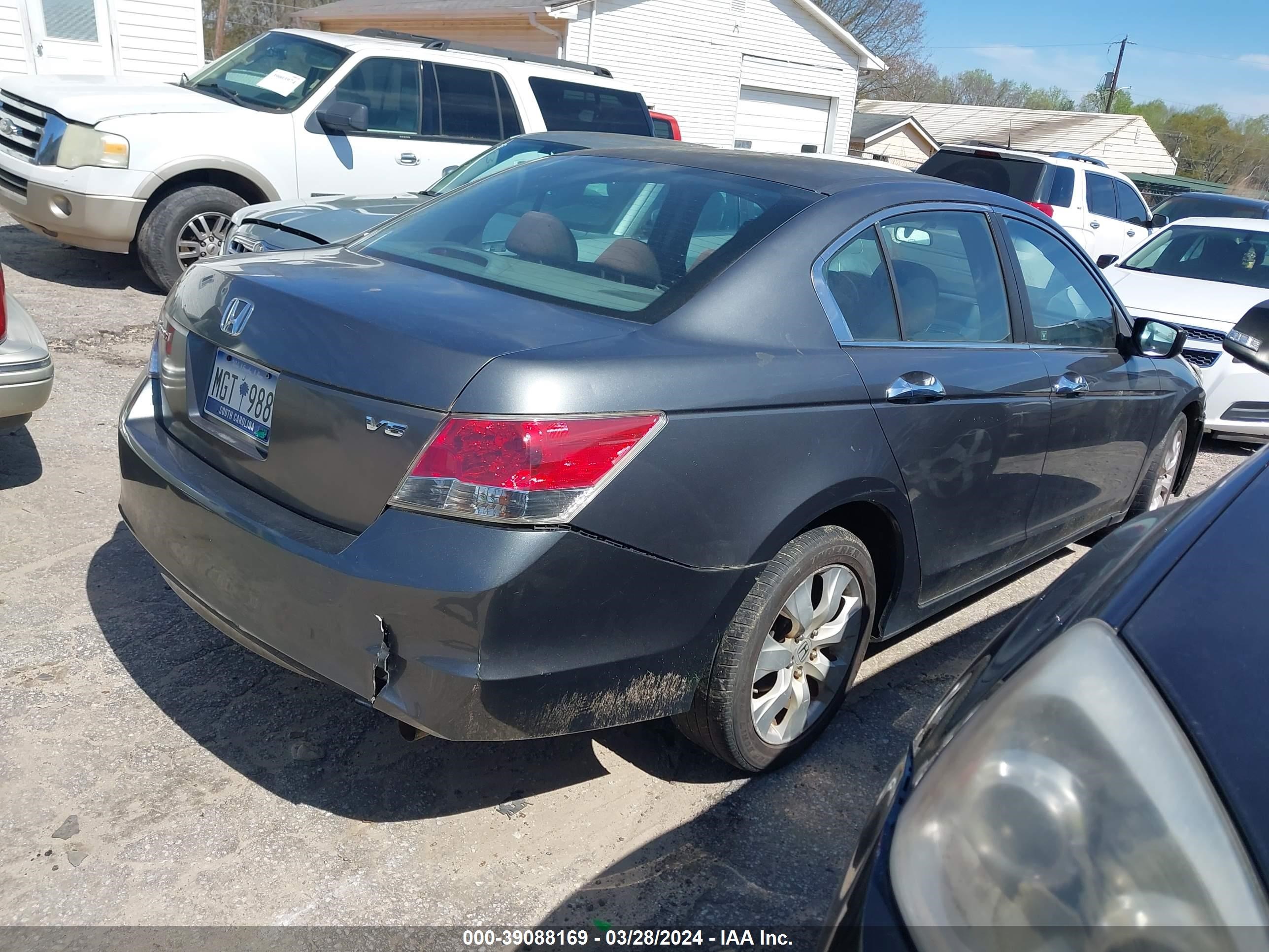 Photo 3 VIN: 1HGCP36768A009436 - HONDA ACCORD 