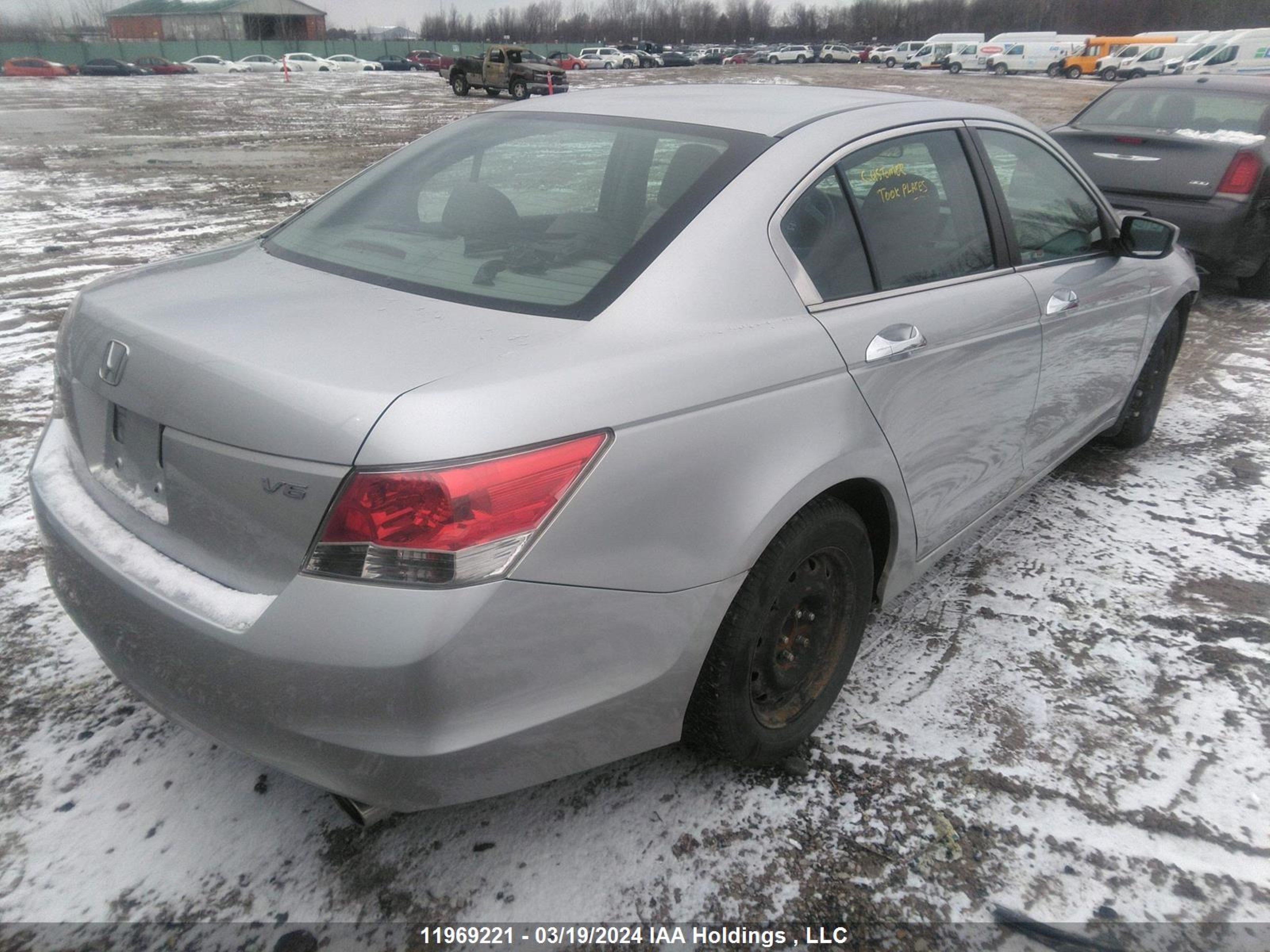 Photo 3 VIN: 1HGCP36769A801281 - HONDA ACCORD 