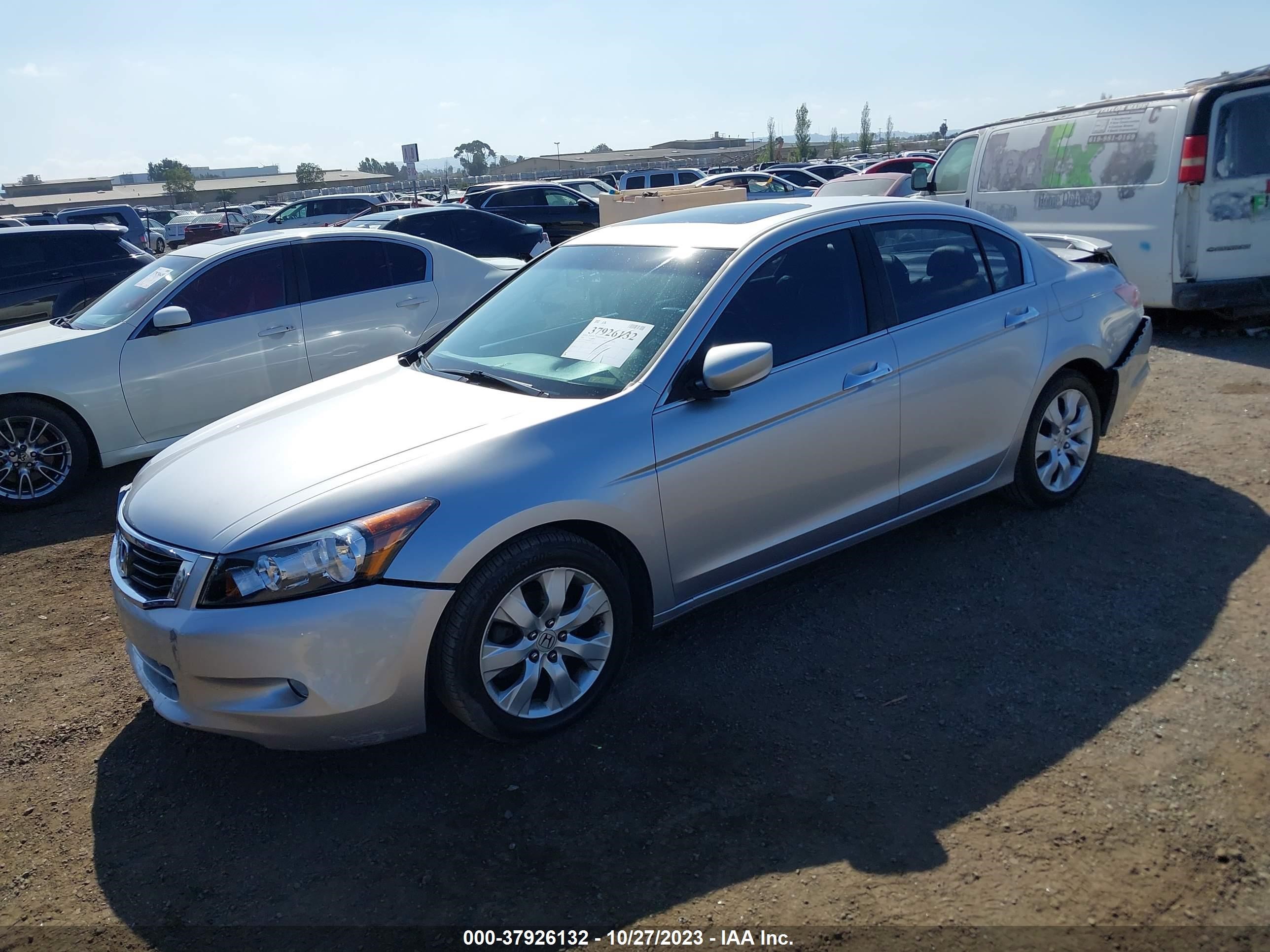 Photo 1 VIN: 1HGCP36808A001258 - HONDA ACCORD 