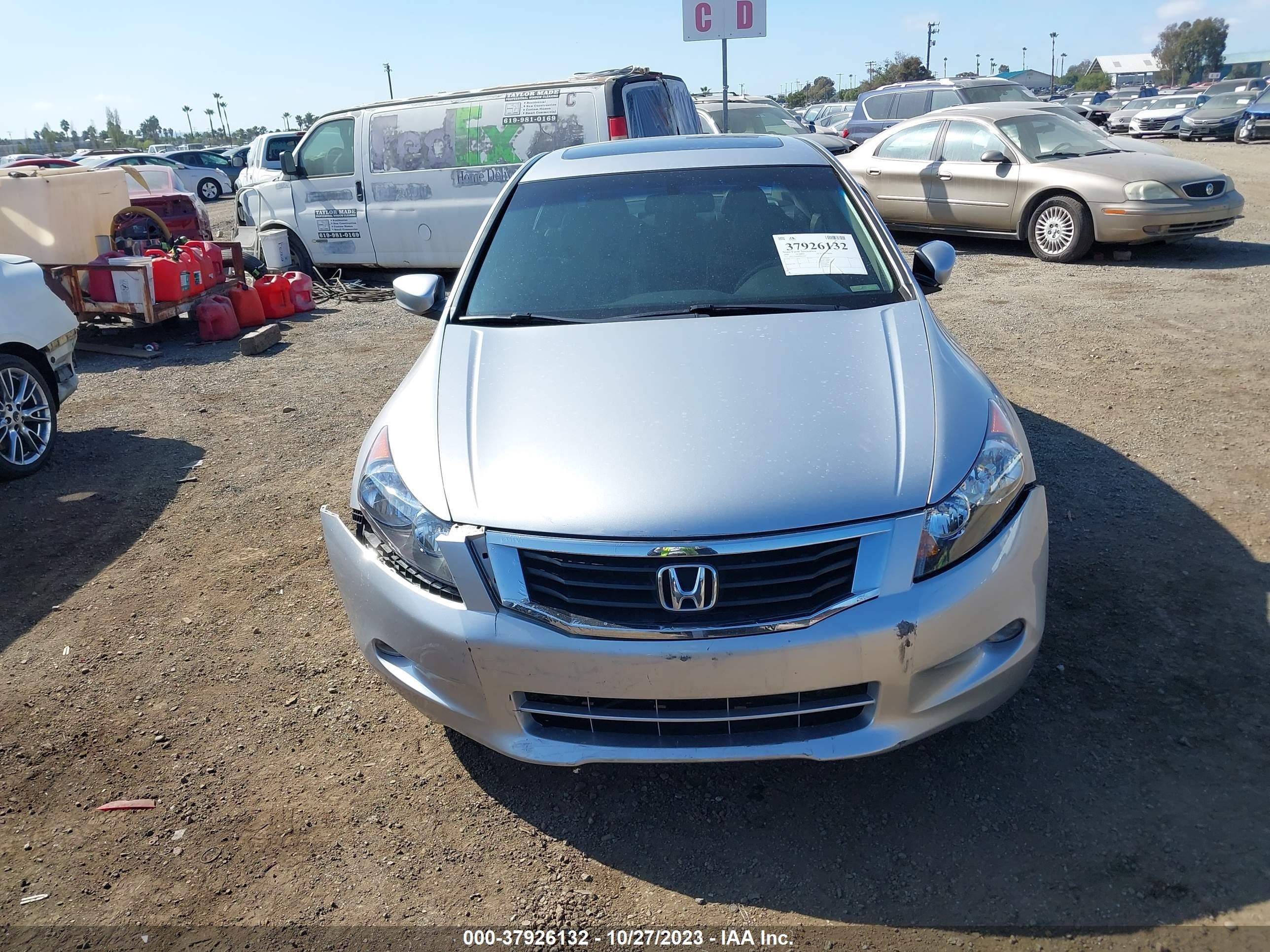 Photo 11 VIN: 1HGCP36808A001258 - HONDA ACCORD 