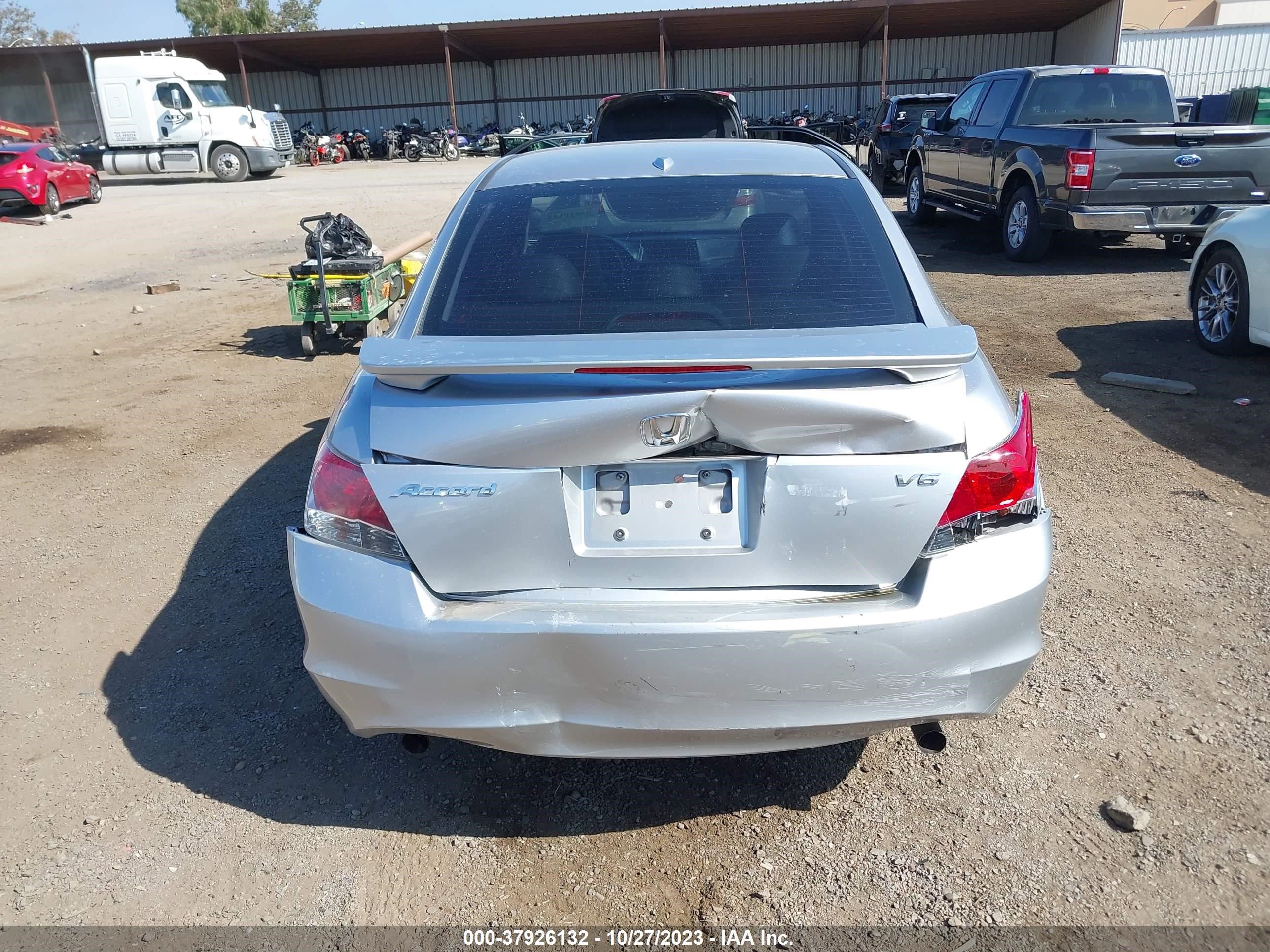 Photo 15 VIN: 1HGCP36808A001258 - HONDA ACCORD 