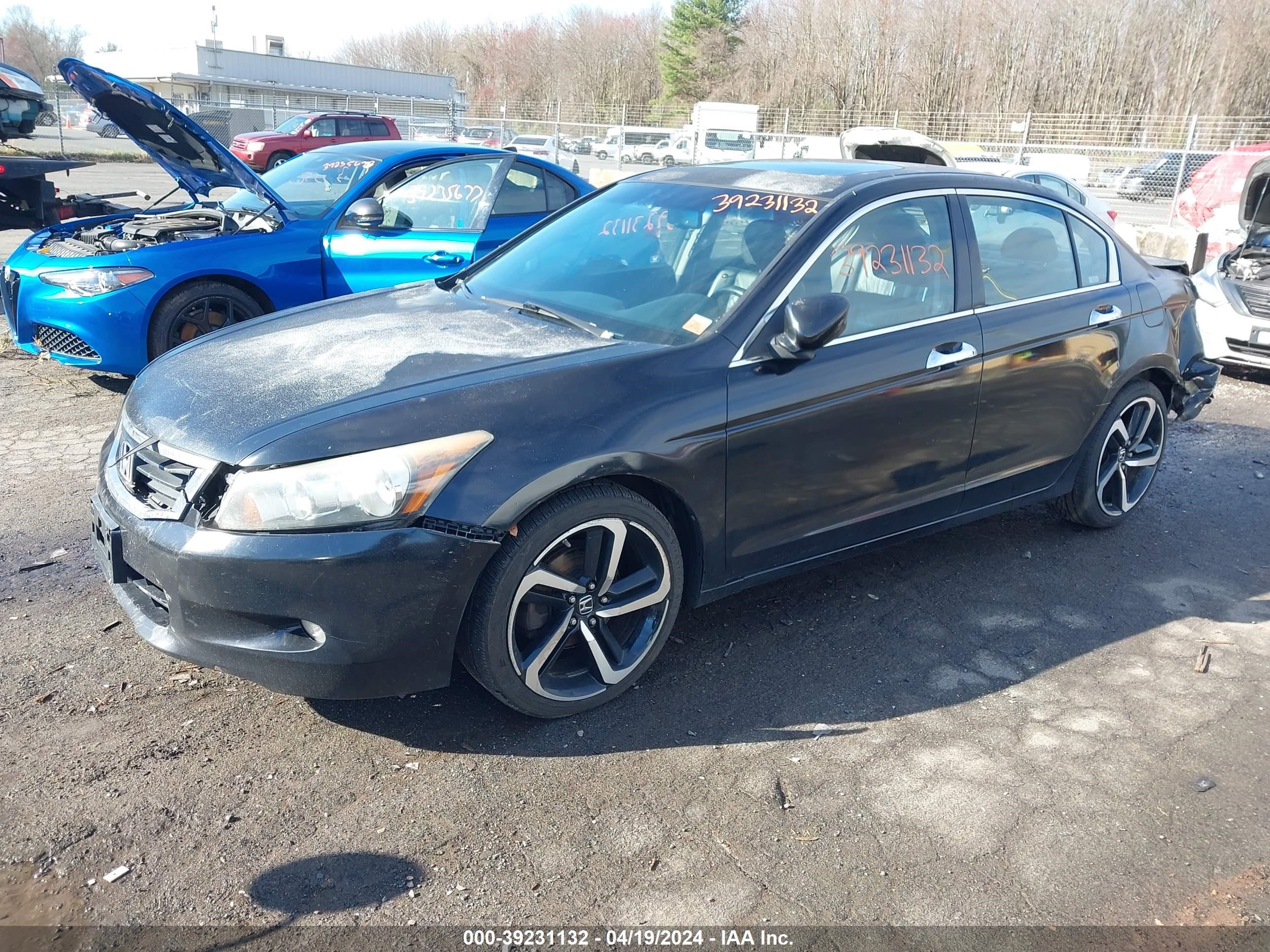 Photo 1 VIN: 1HGCP36808A050220 - HONDA ACCORD 