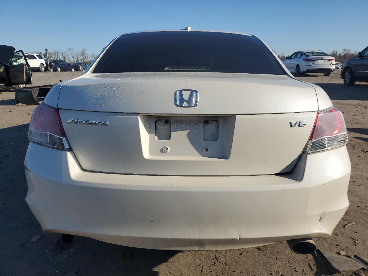 Photo 5 VIN: 1HGCP36808A085193 - HONDA ACCORD 