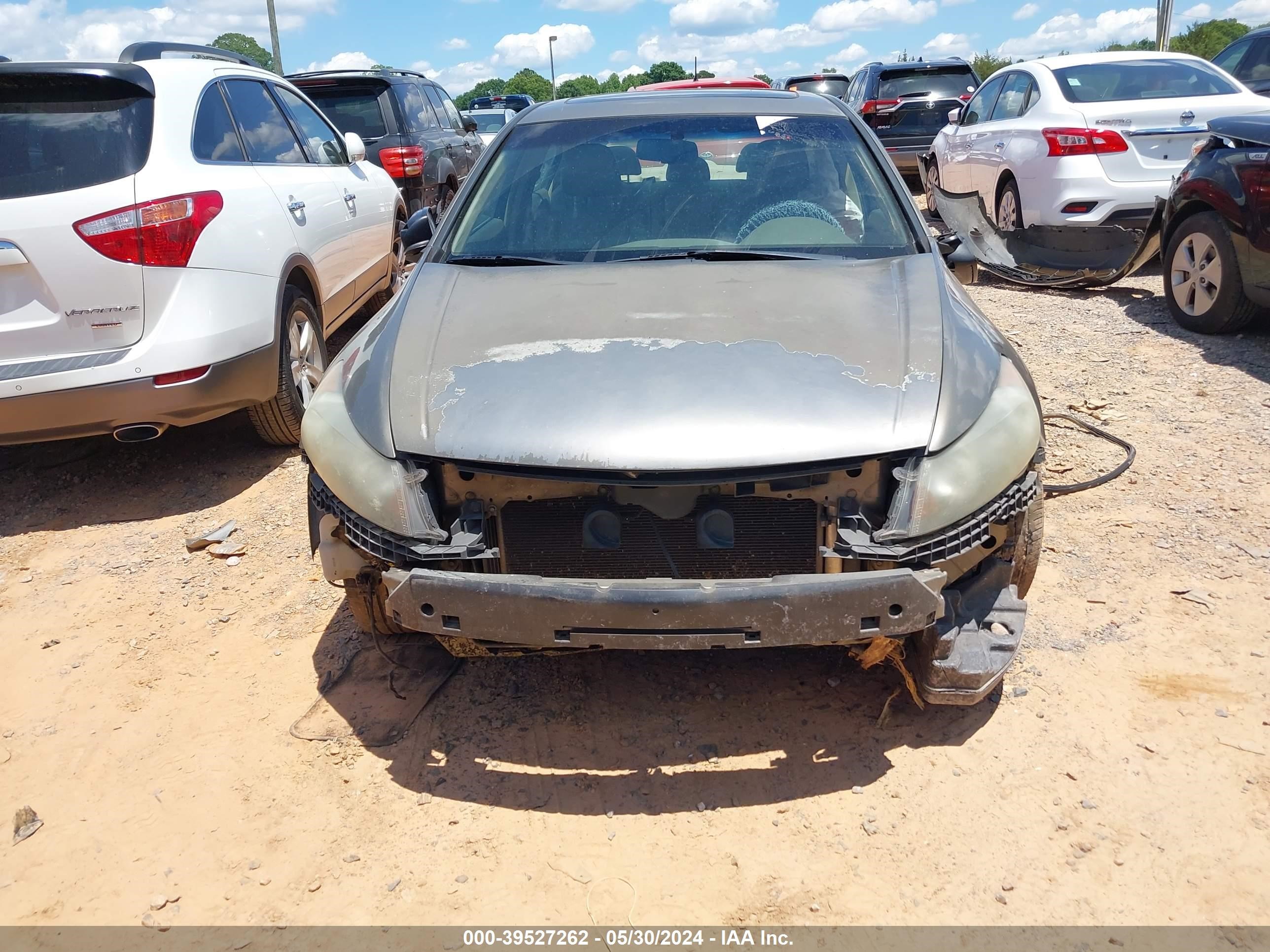 Photo 10 VIN: 1HGCP36809A018014 - HONDA ACCORD 