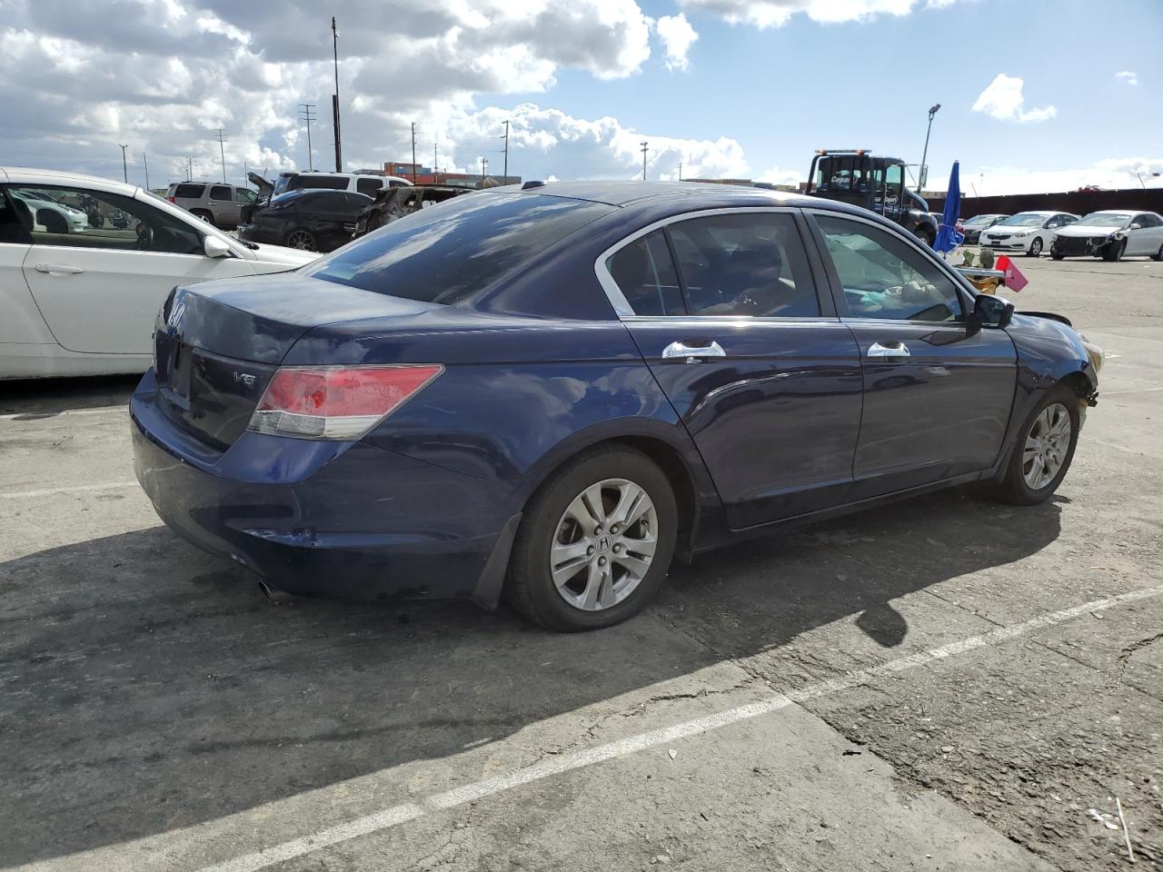 Photo 2 VIN: 1HGCP36818A001723 - HONDA ACCORD 