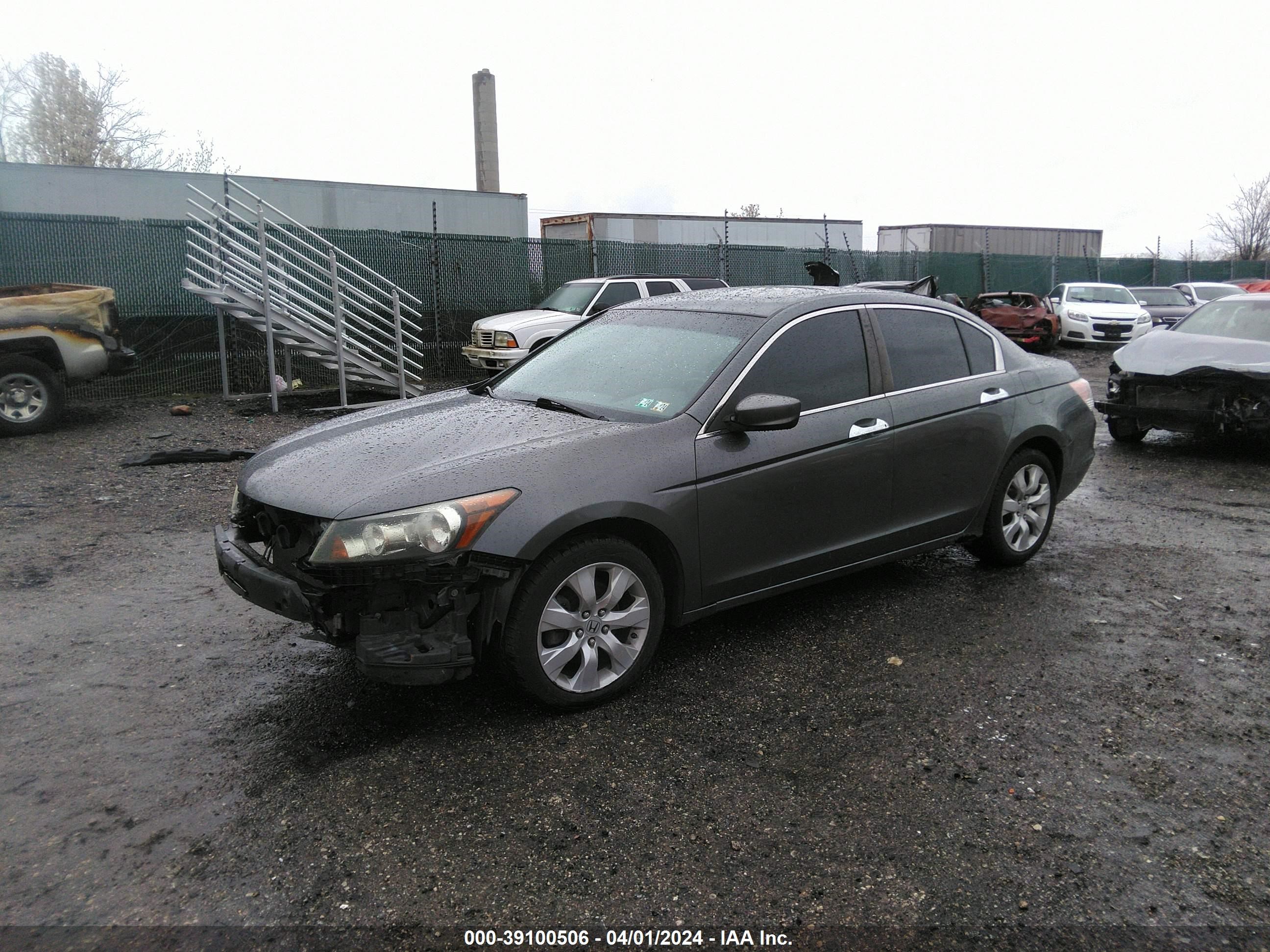 Photo 1 VIN: 1HGCP36818A008526 - HONDA ACCORD 