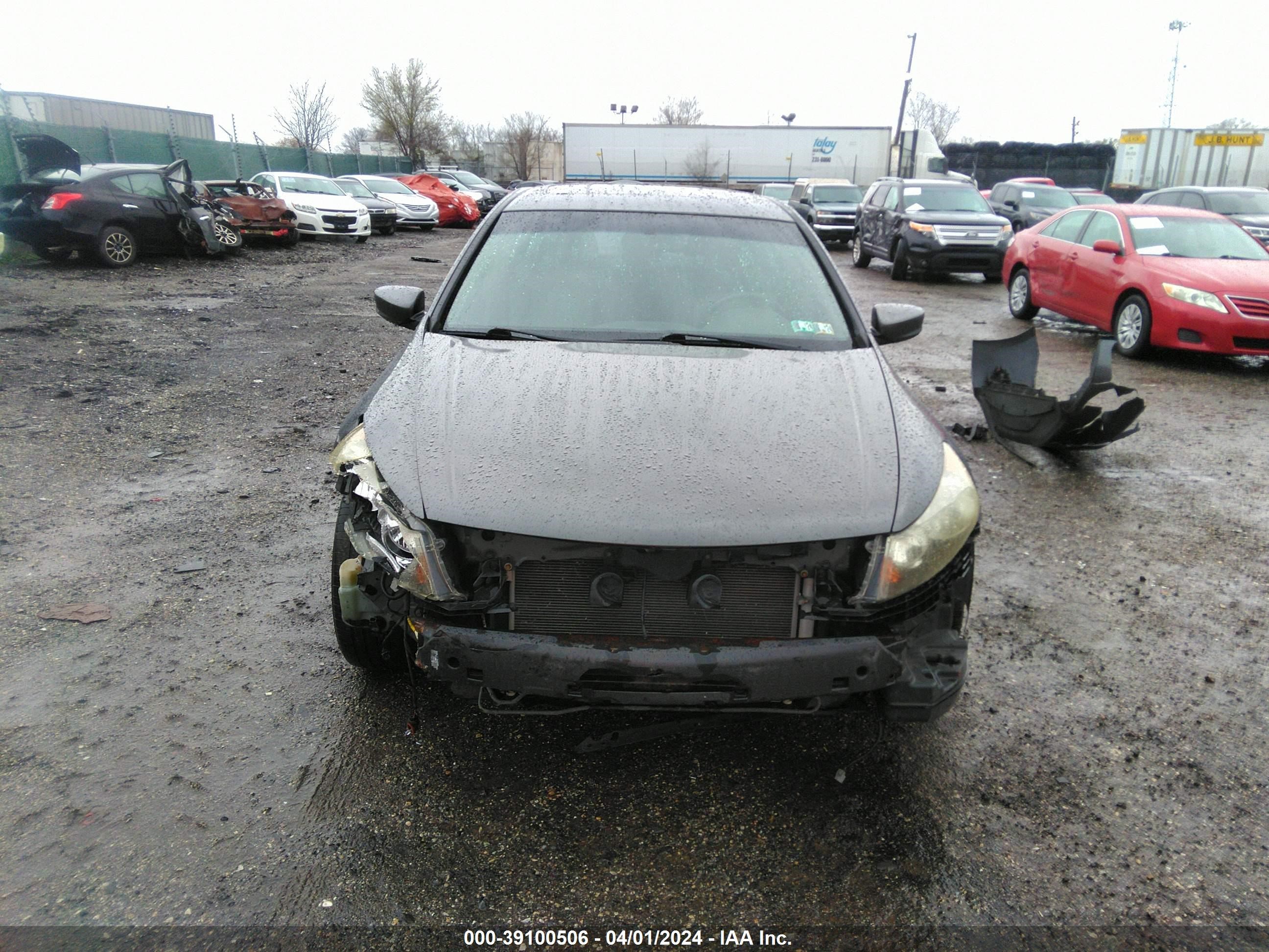 Photo 5 VIN: 1HGCP36818A008526 - HONDA ACCORD 