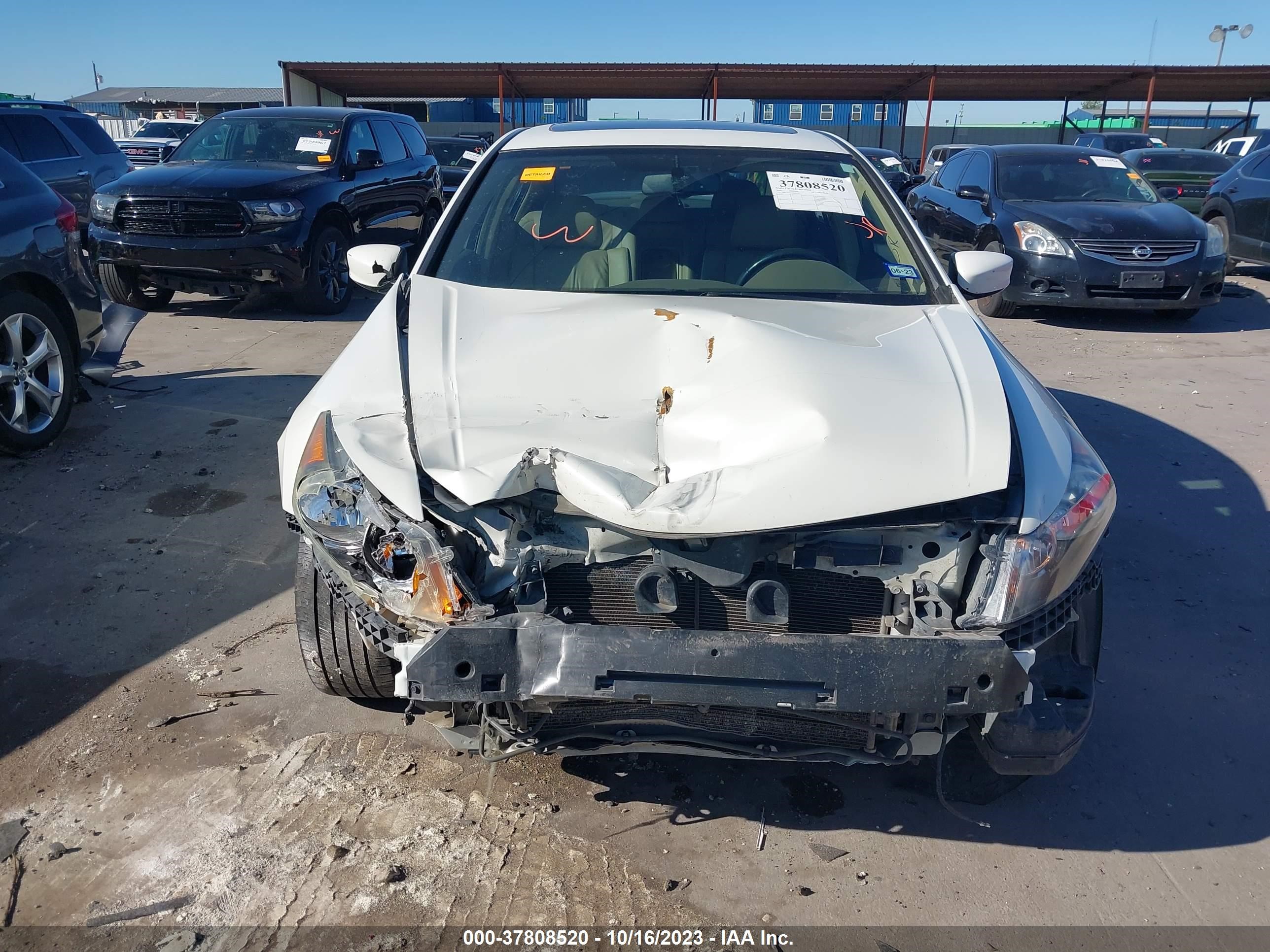 Photo 5 VIN: 1HGCP36818A081251 - HONDA ACCORD 