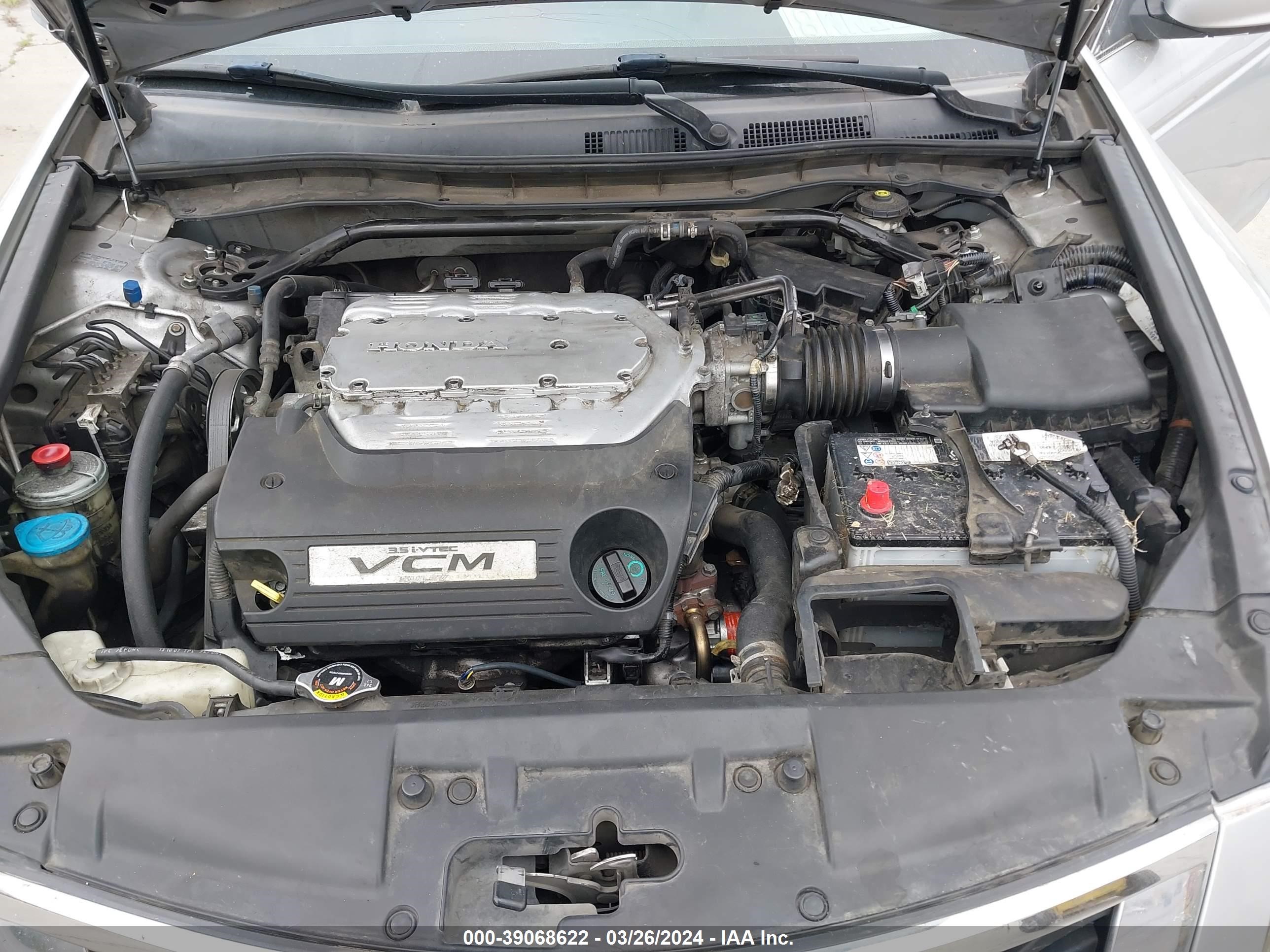 Photo 9 VIN: 1HGCP36828A020250 - HONDA ACCORD 