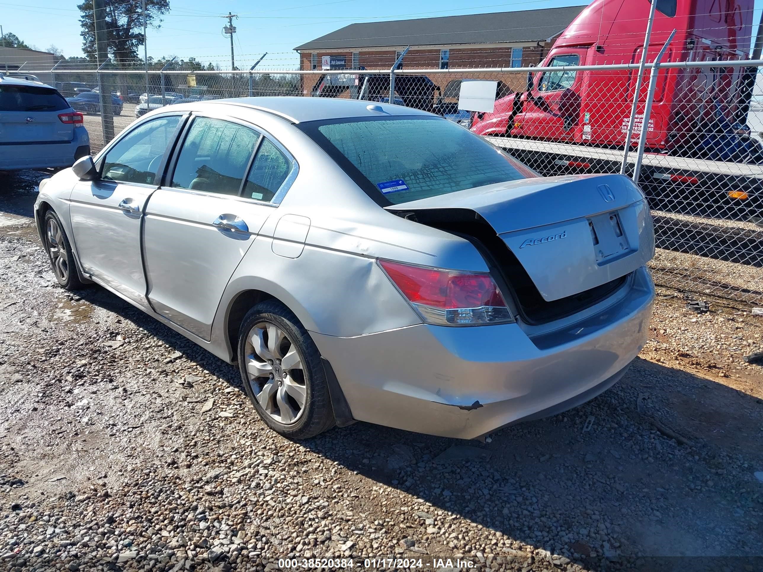 Photo 2 VIN: 1HGCP36828A064863 - HONDA ACCORD 