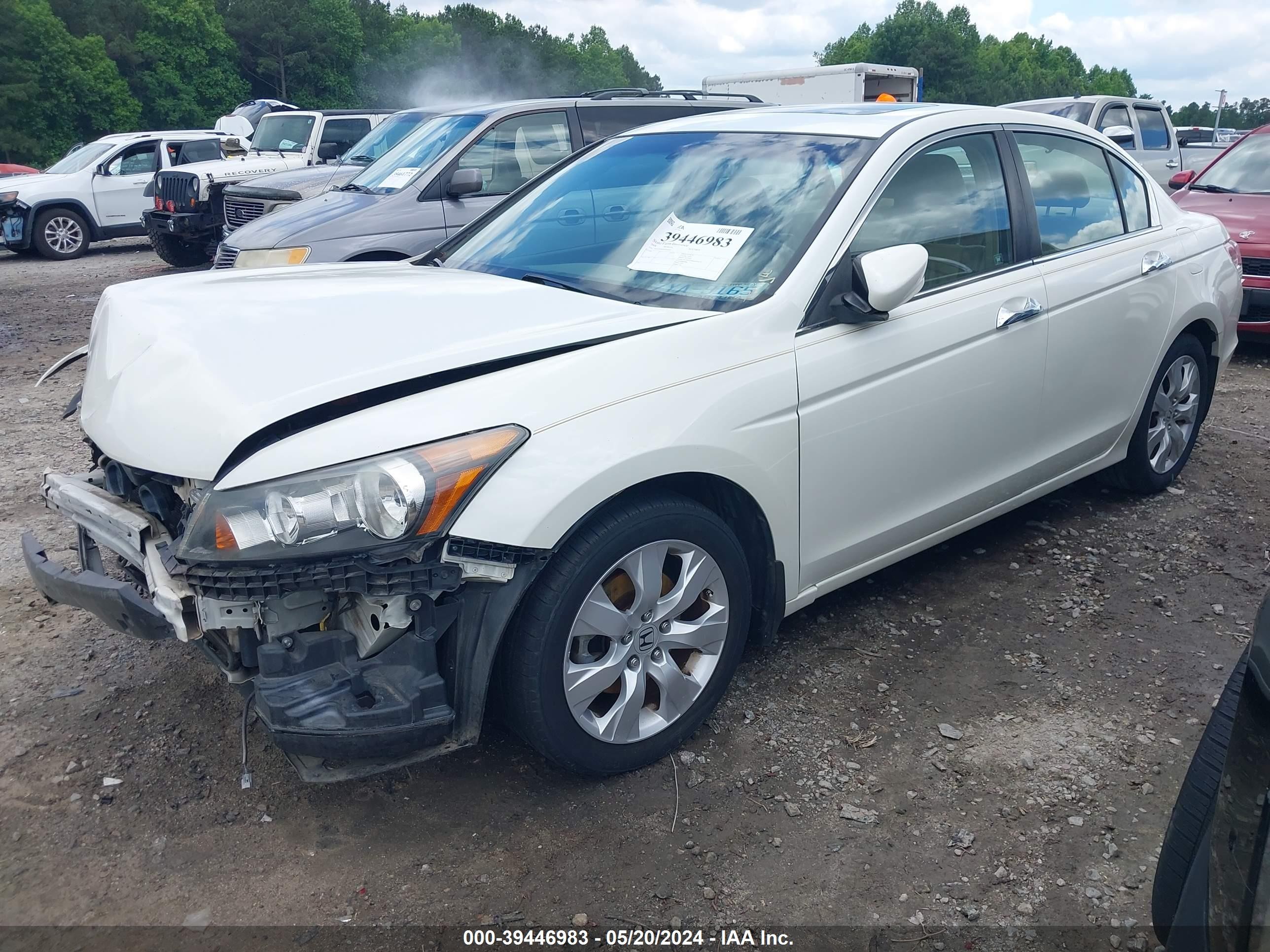 Photo 1 VIN: 1HGCP36828A084093 - HONDA ACCORD 