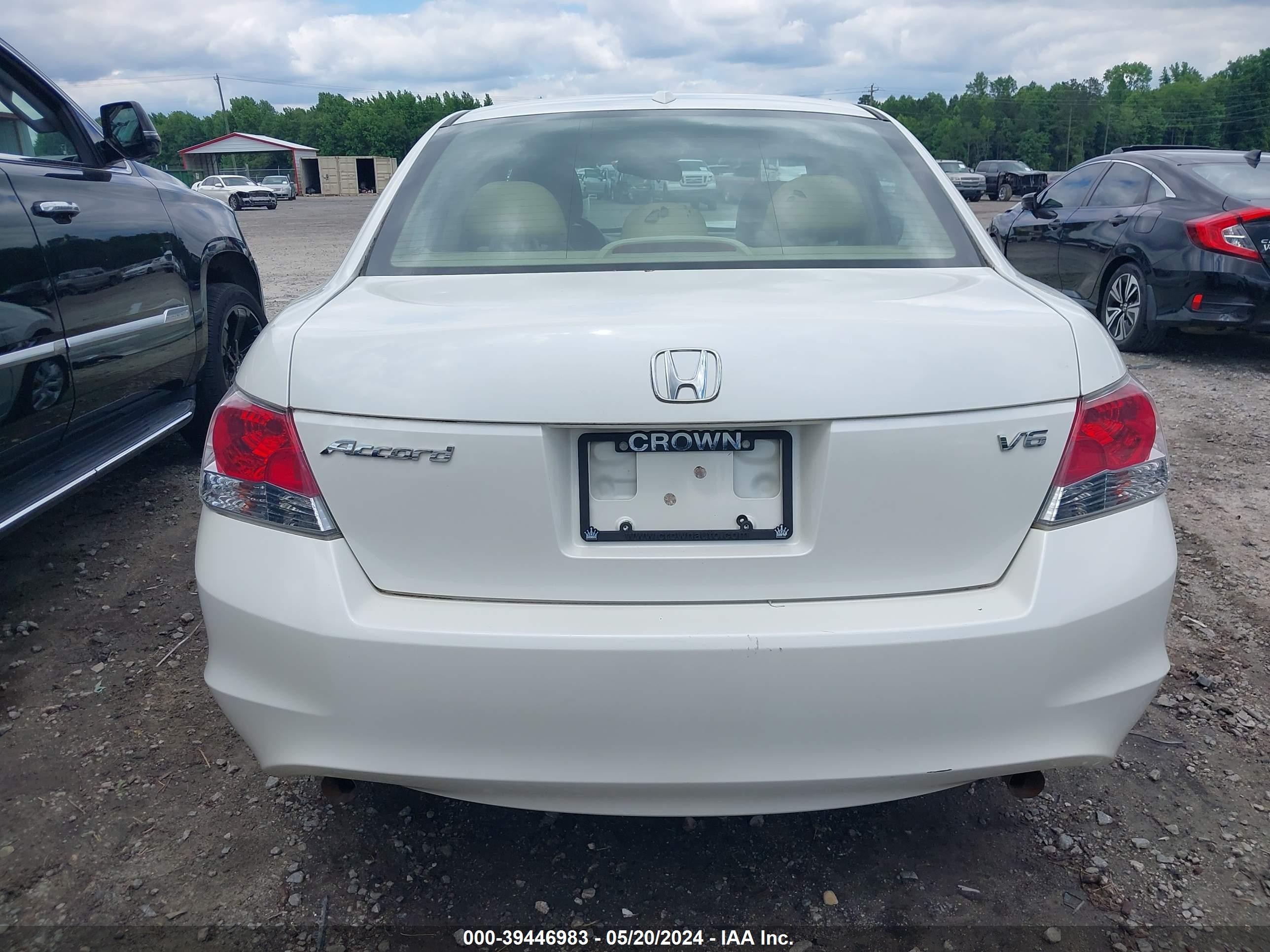 Photo 16 VIN: 1HGCP36828A084093 - HONDA ACCORD 