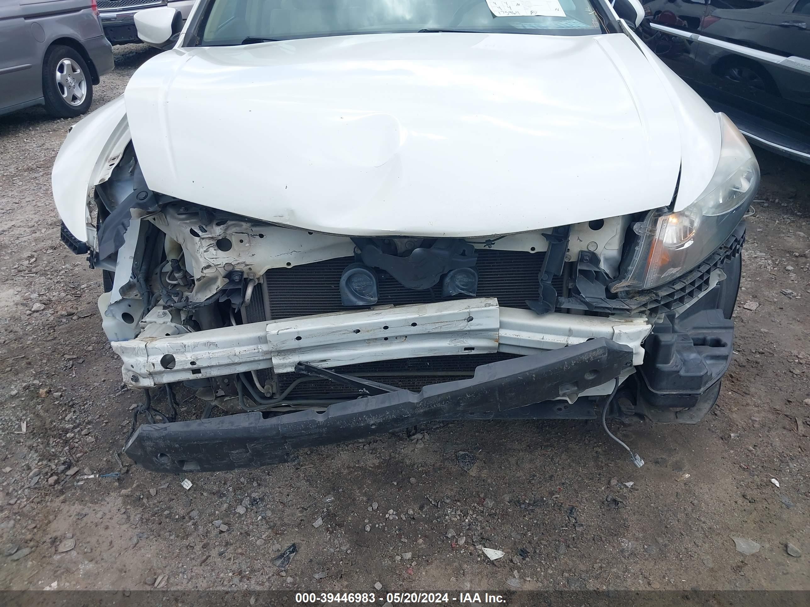 Photo 5 VIN: 1HGCP36828A084093 - HONDA ACCORD 