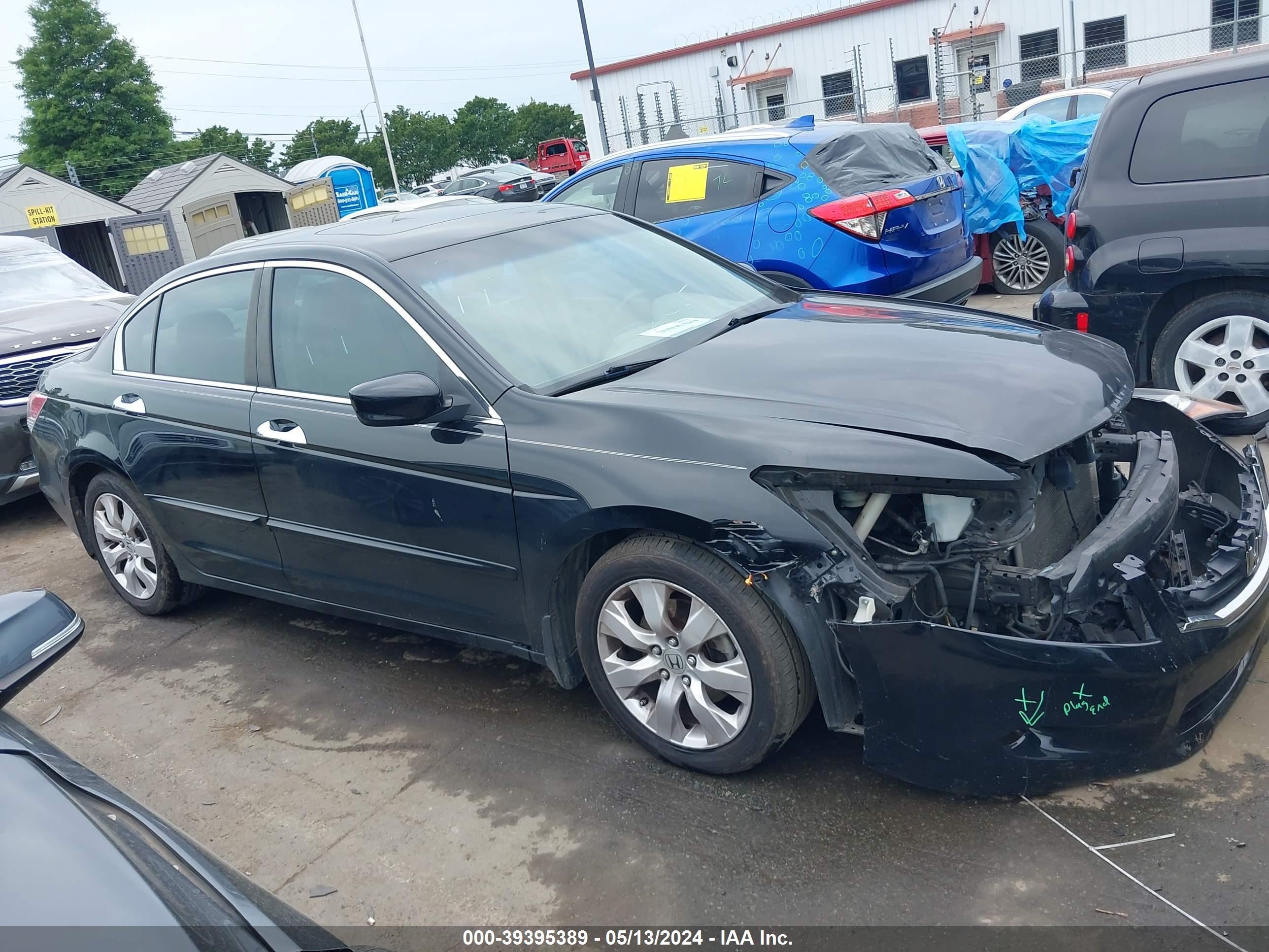 Photo 13 VIN: 1HGCP36829A020041 - HONDA ACCORD 