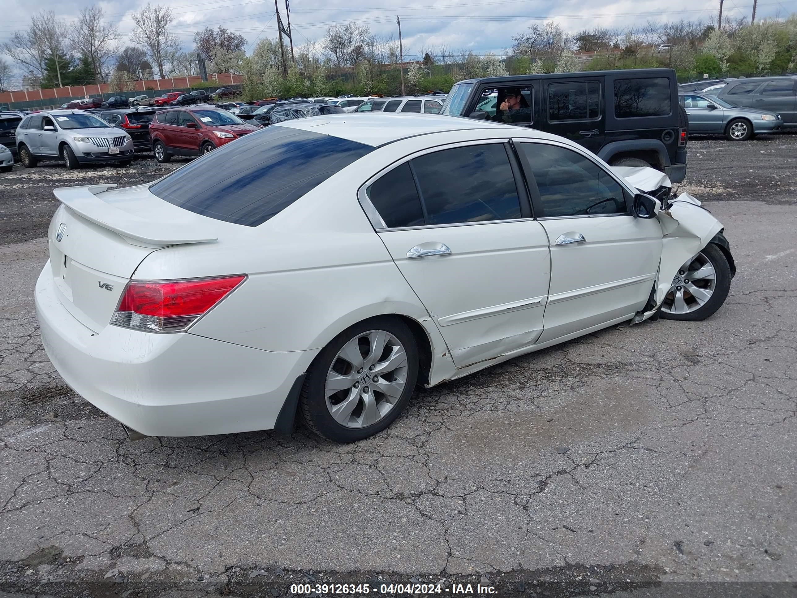 Photo 3 VIN: 1HGCP36829A049331 - HONDA ACCORD 