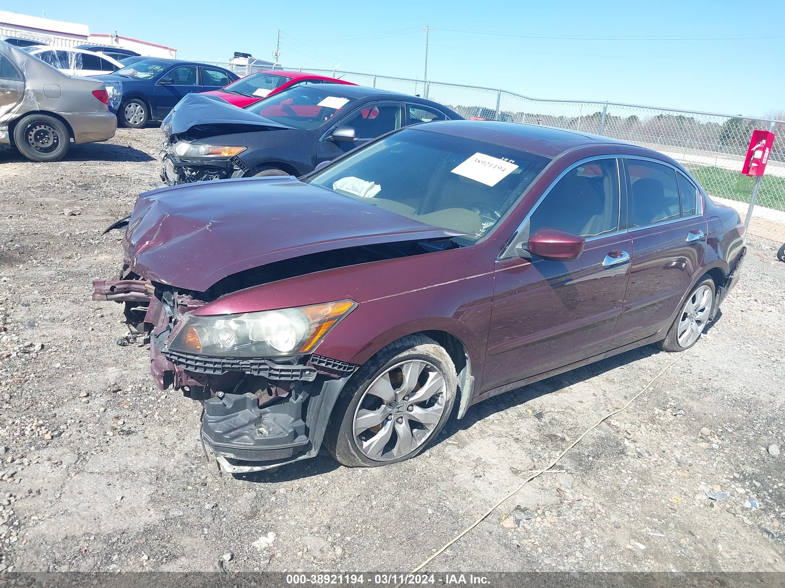 Photo 1 VIN: 1HGCP36838A022735 - HONDA ACCORD 