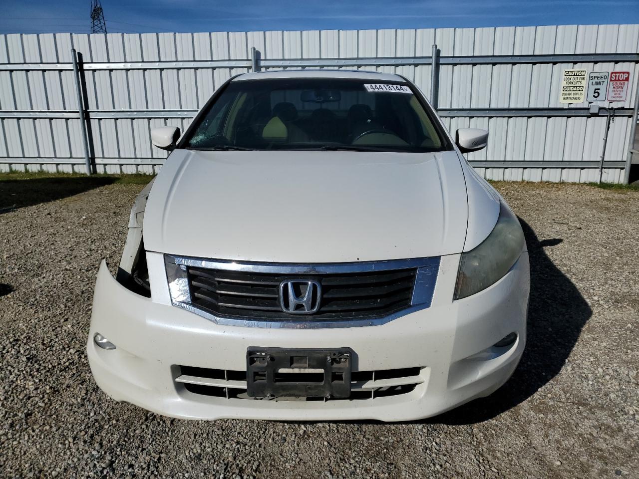 Photo 4 VIN: 1HGCP36839A007329 - HONDA ACCORD 