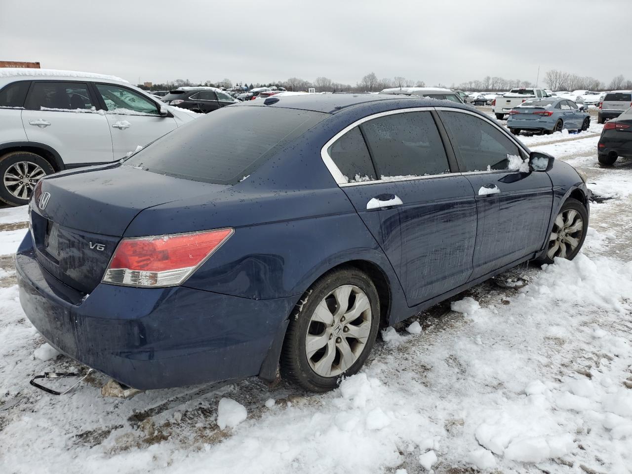 Photo 2 VIN: 1HGCP36839A014586 - HONDA ACCORD 