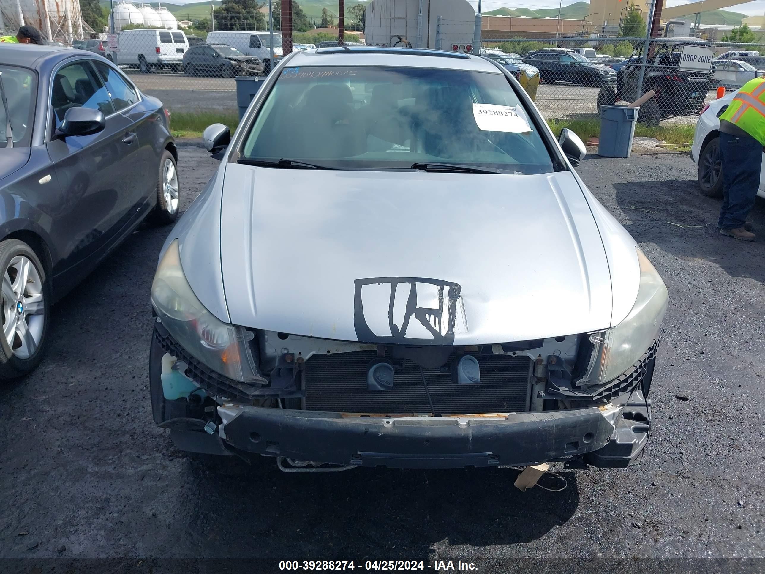 Photo 10 VIN: 1HGCP36848A035736 - HONDA ACCORD 