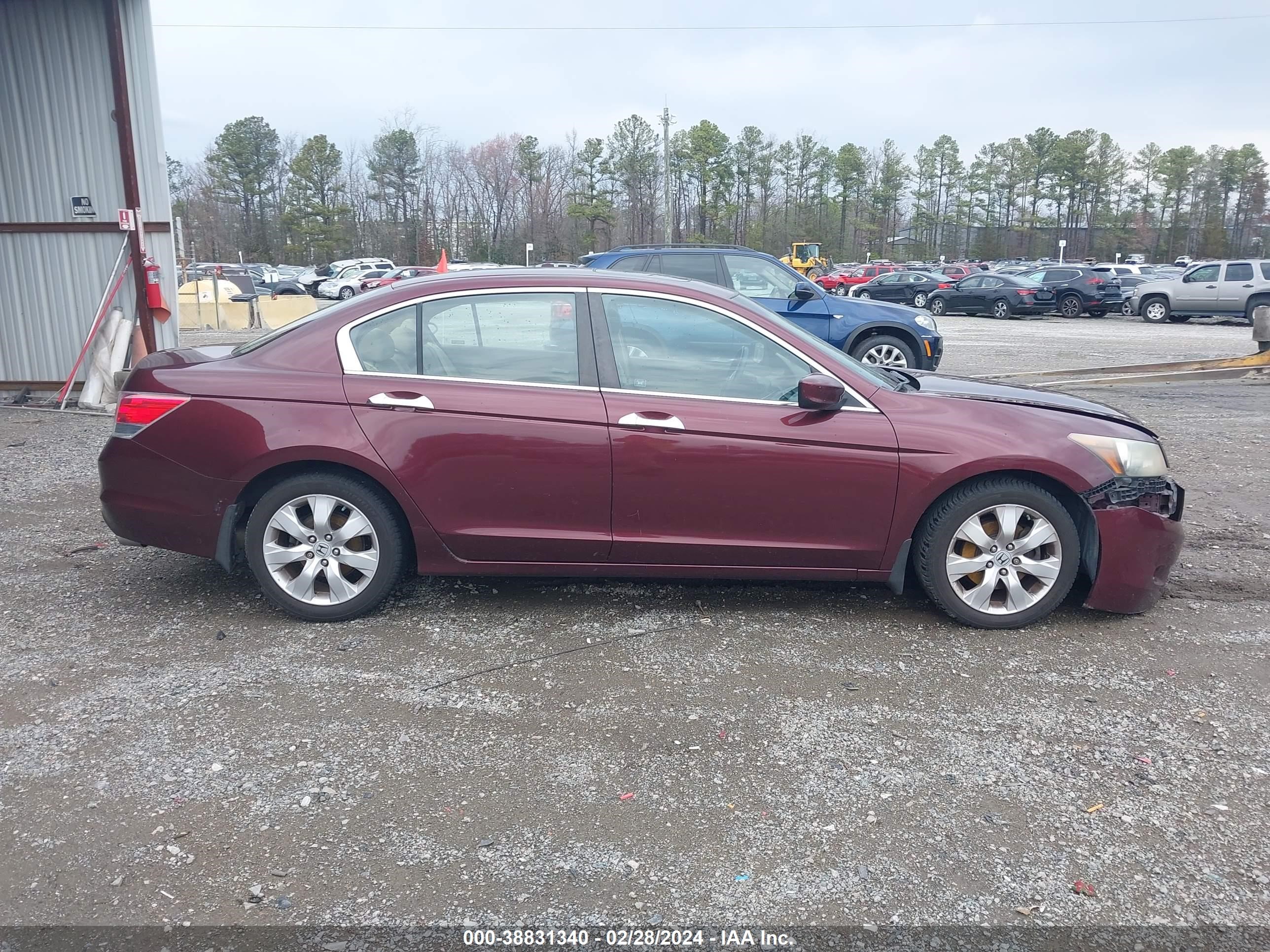 Photo 12 VIN: 1HGCP36848A043948 - HONDA ACCORD 