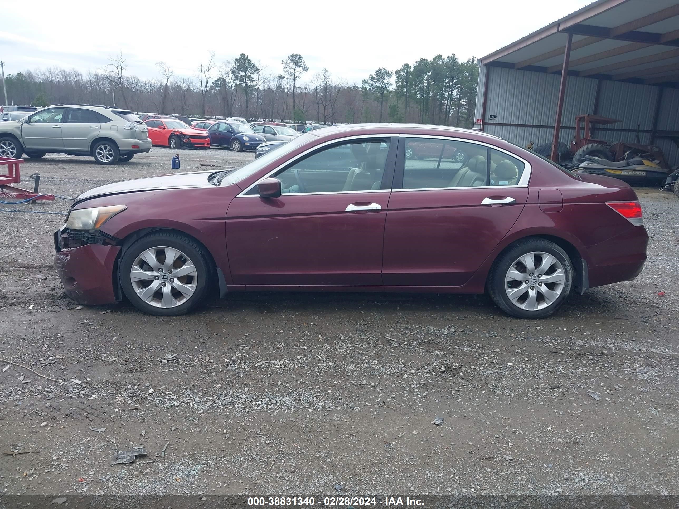 Photo 13 VIN: 1HGCP36848A043948 - HONDA ACCORD 